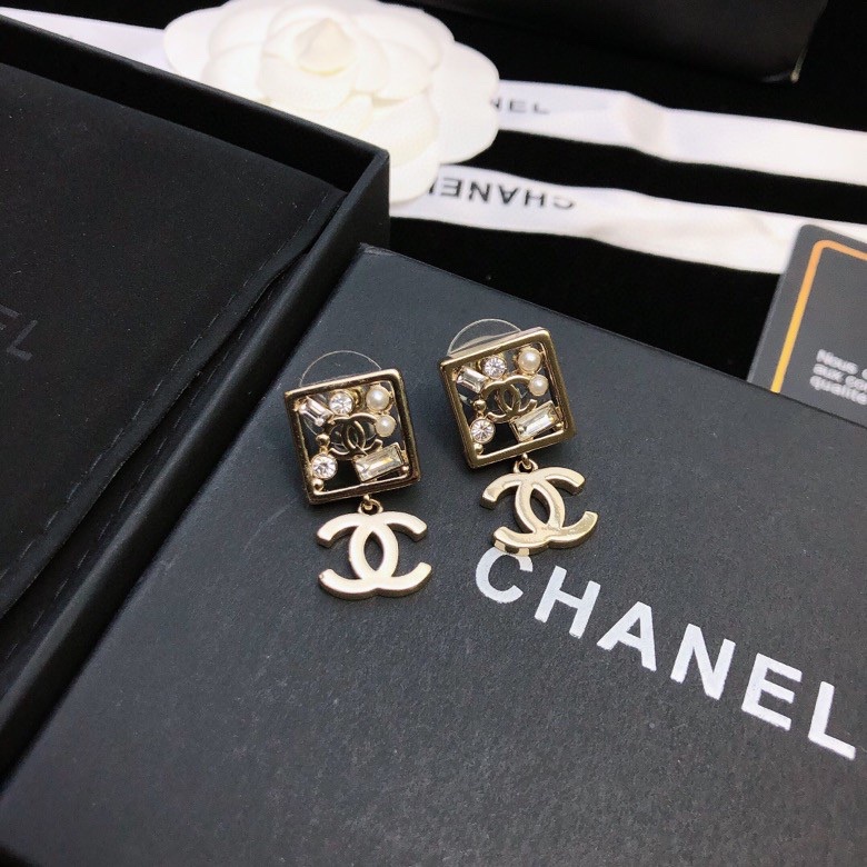 Ch**el earrings